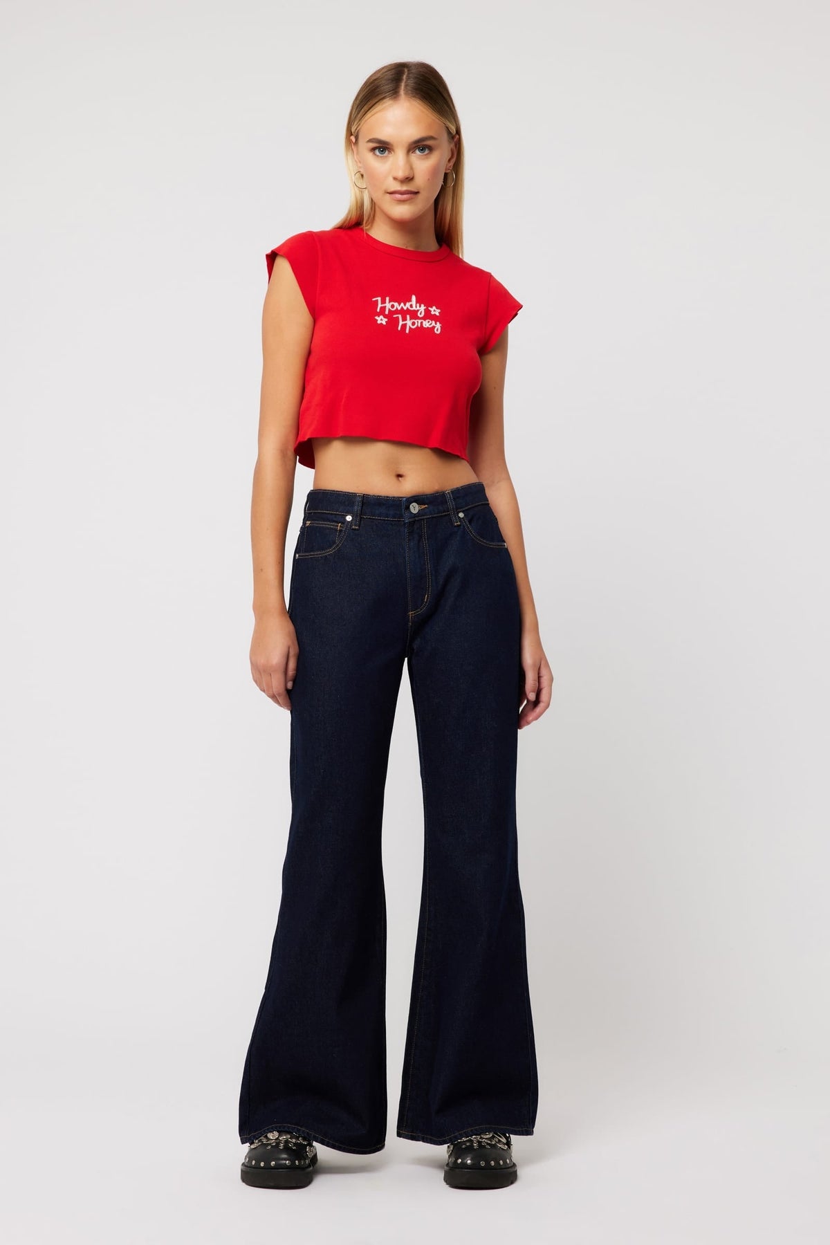 Abrand 90s Rib Cut Off Tee in Red – view 2 of 4