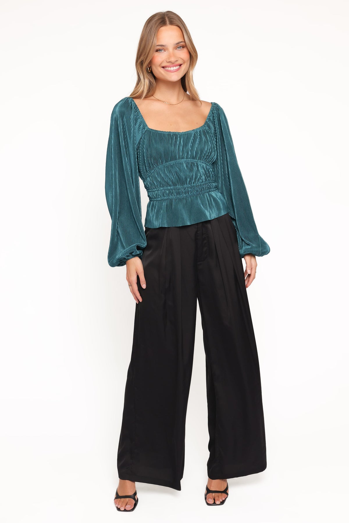 Ceppia Plisse Top in Green – view 5 of 6