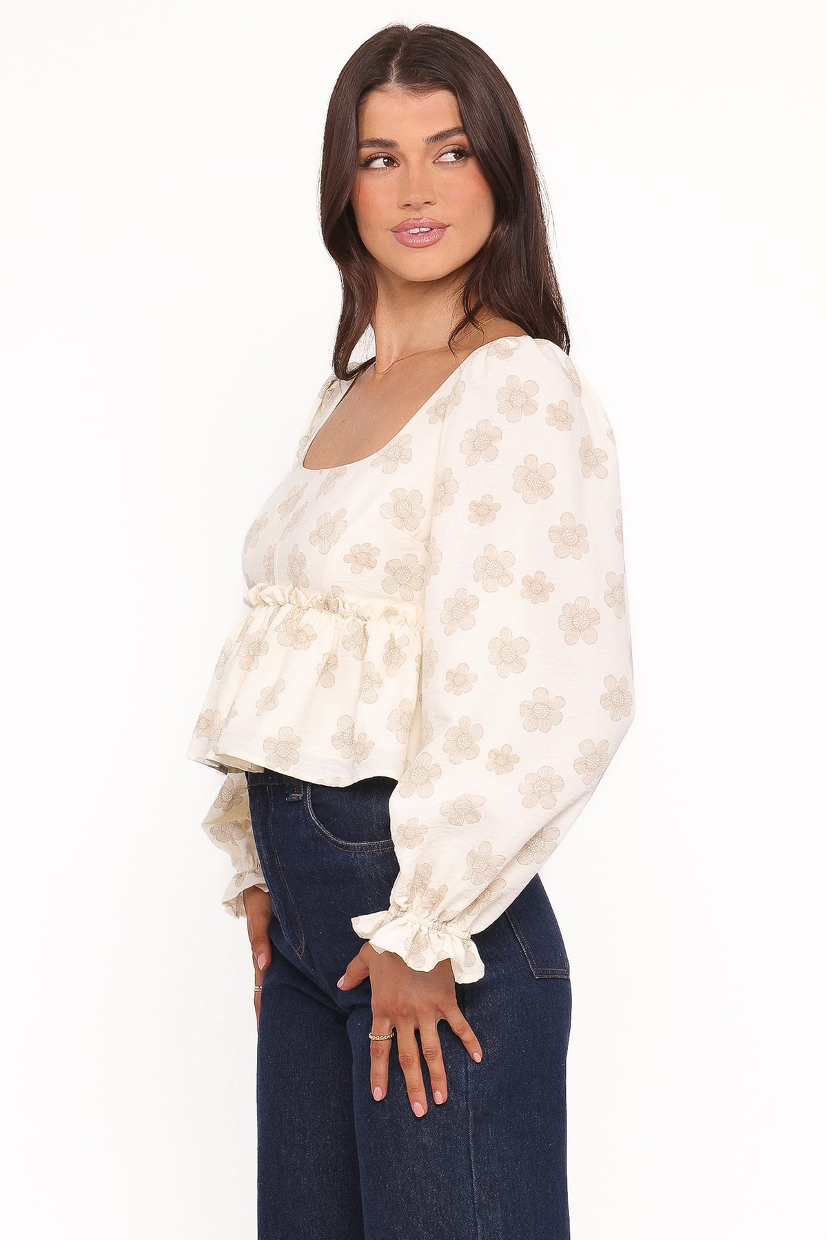 Cielo Top in Sand Beige Floral – view 3 of 6