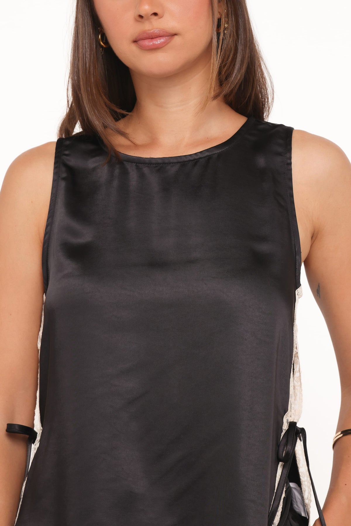 Coleman Side Slit Top in Black – view 4 of 6
