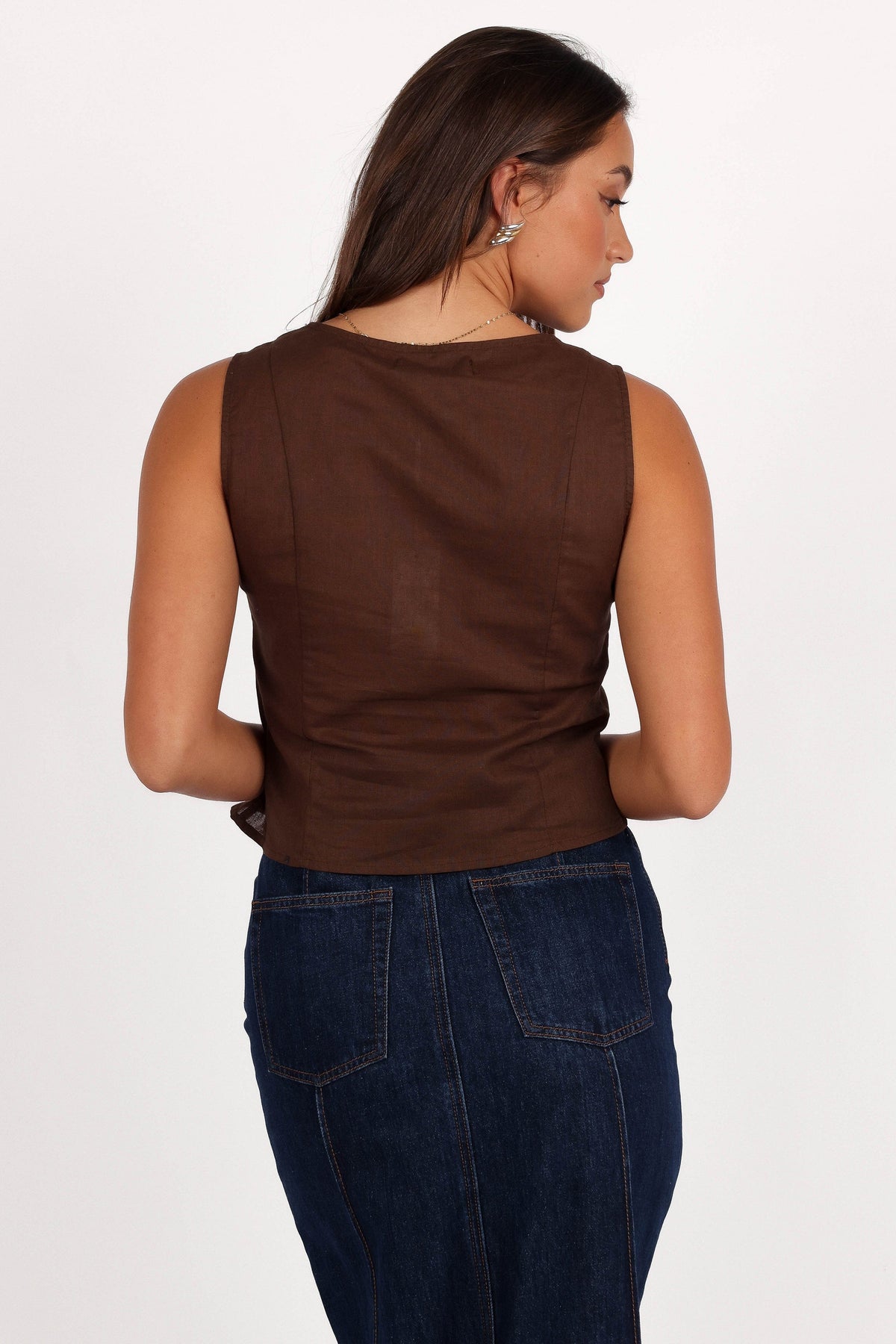 Daniella Linen Vest in Chocolate Brown – view 5 of 9