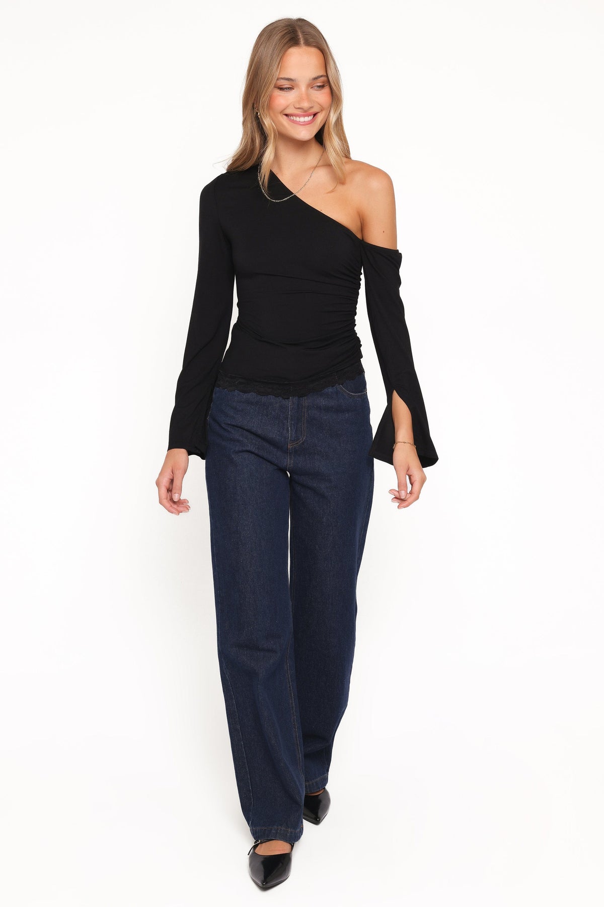 Faeryn Top in Black – view 4 of 7