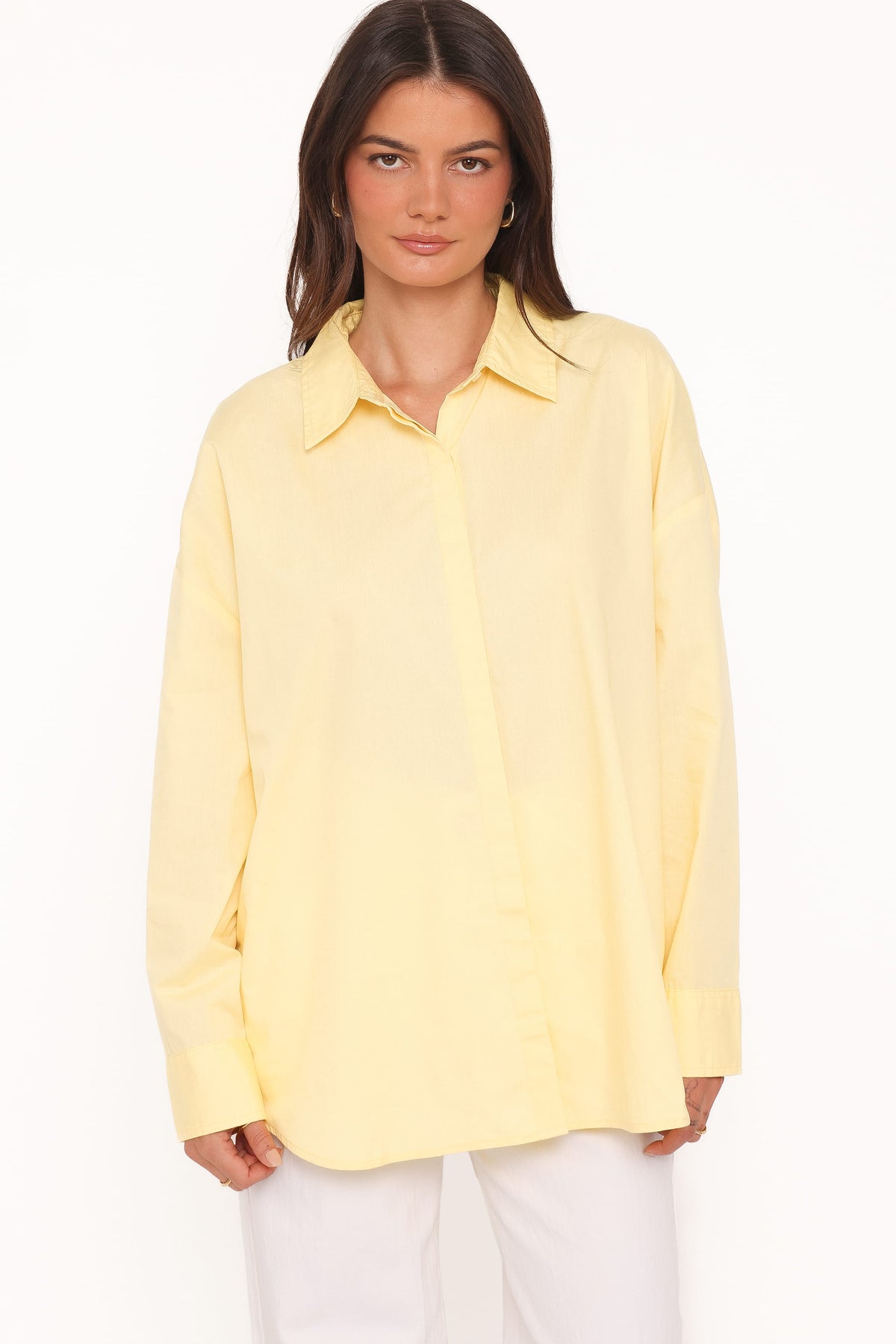 Inez Scallop Shirt in Yellow – view 2 of 7