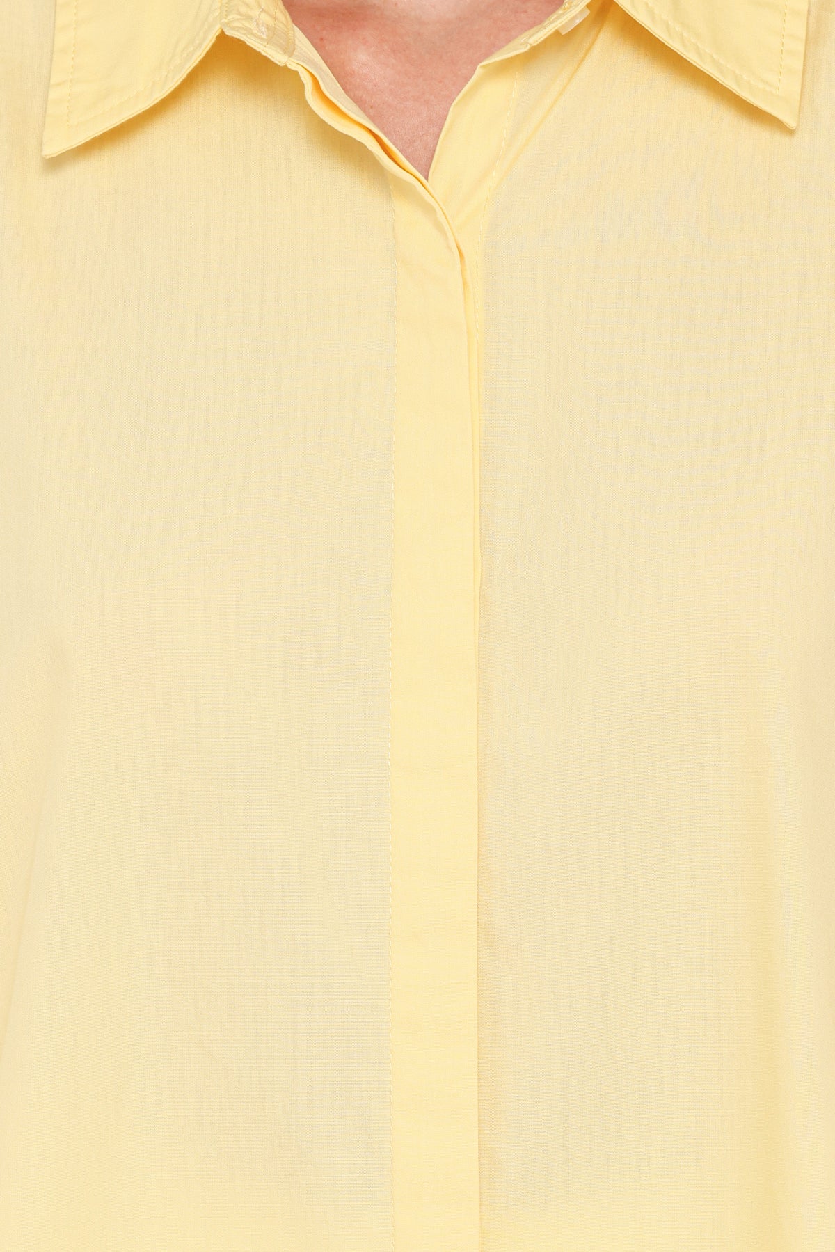 Inez Scallop Shirt in Yellow – view 7 of 7