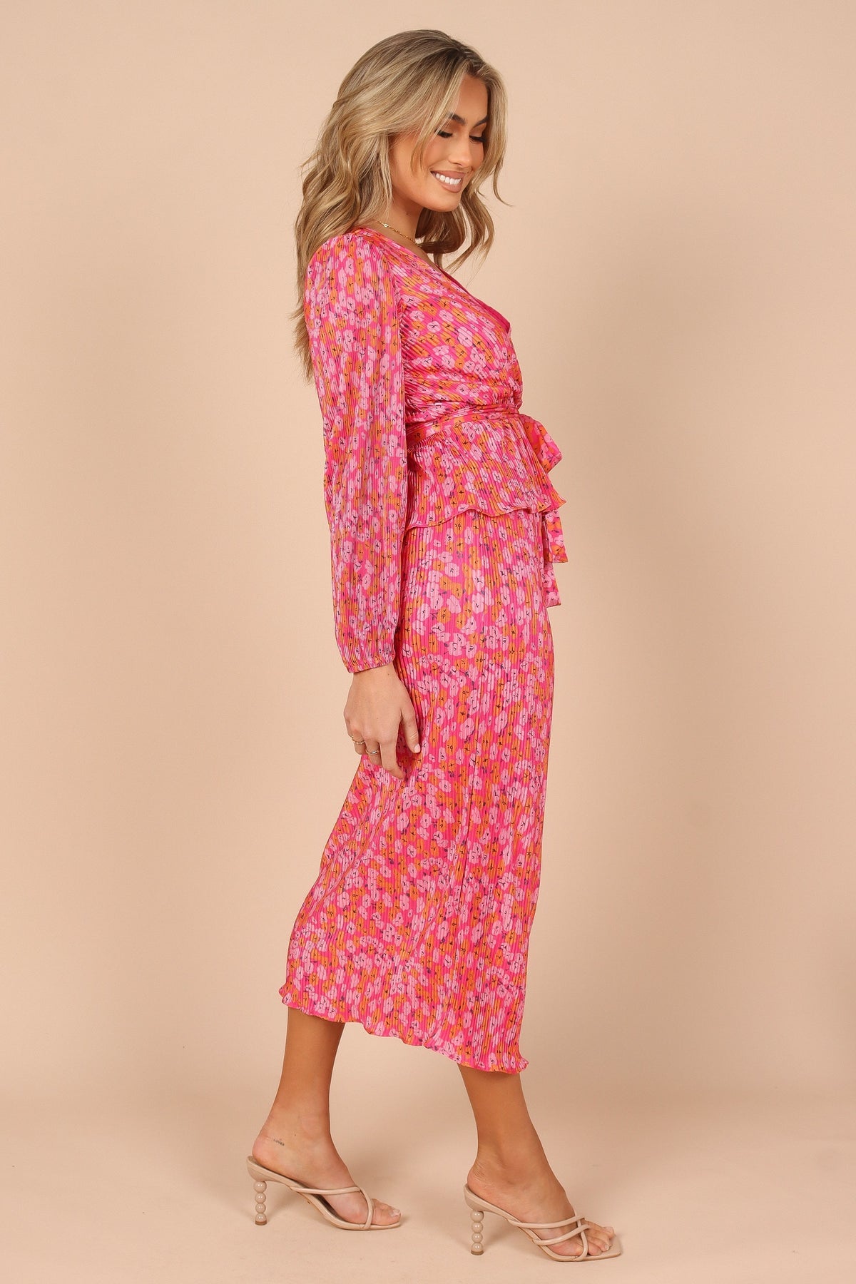 Minelli Pleat Top in Hot Pink – view 7 of 9