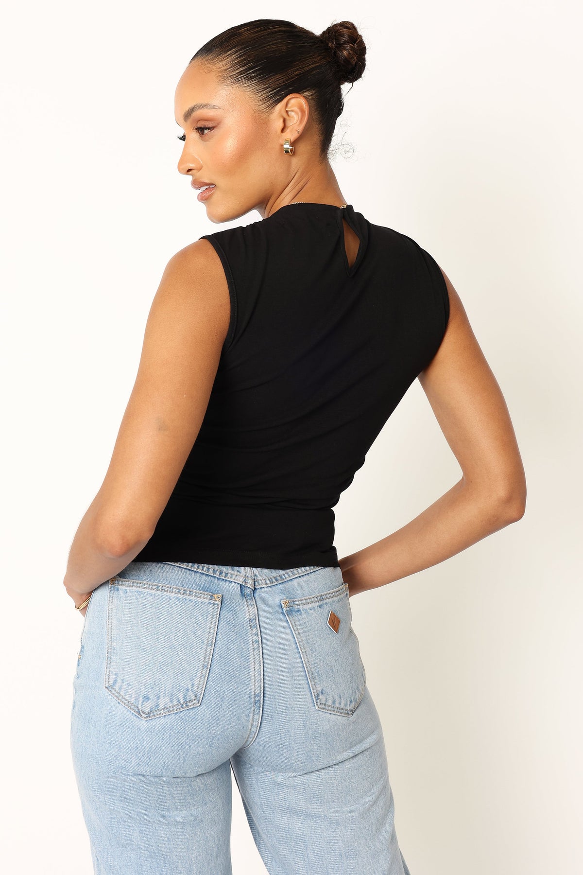 Nissa Top in Black – view 3 of 11