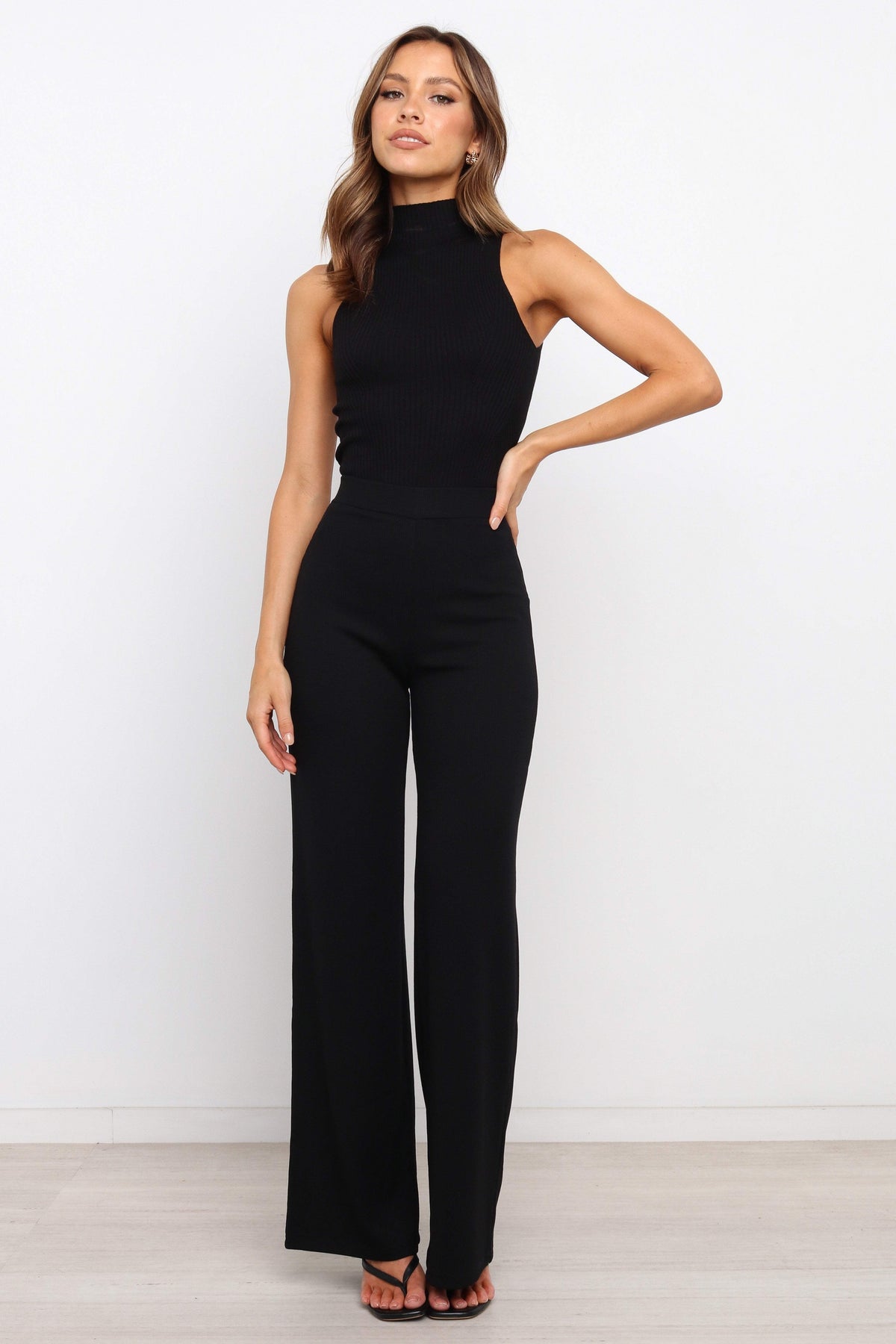 Runie Top in Black – view 3 of 7