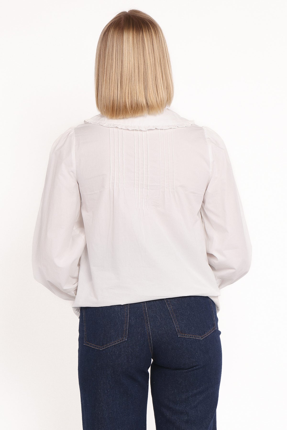 Turner Shirt in White – view 6 of 8