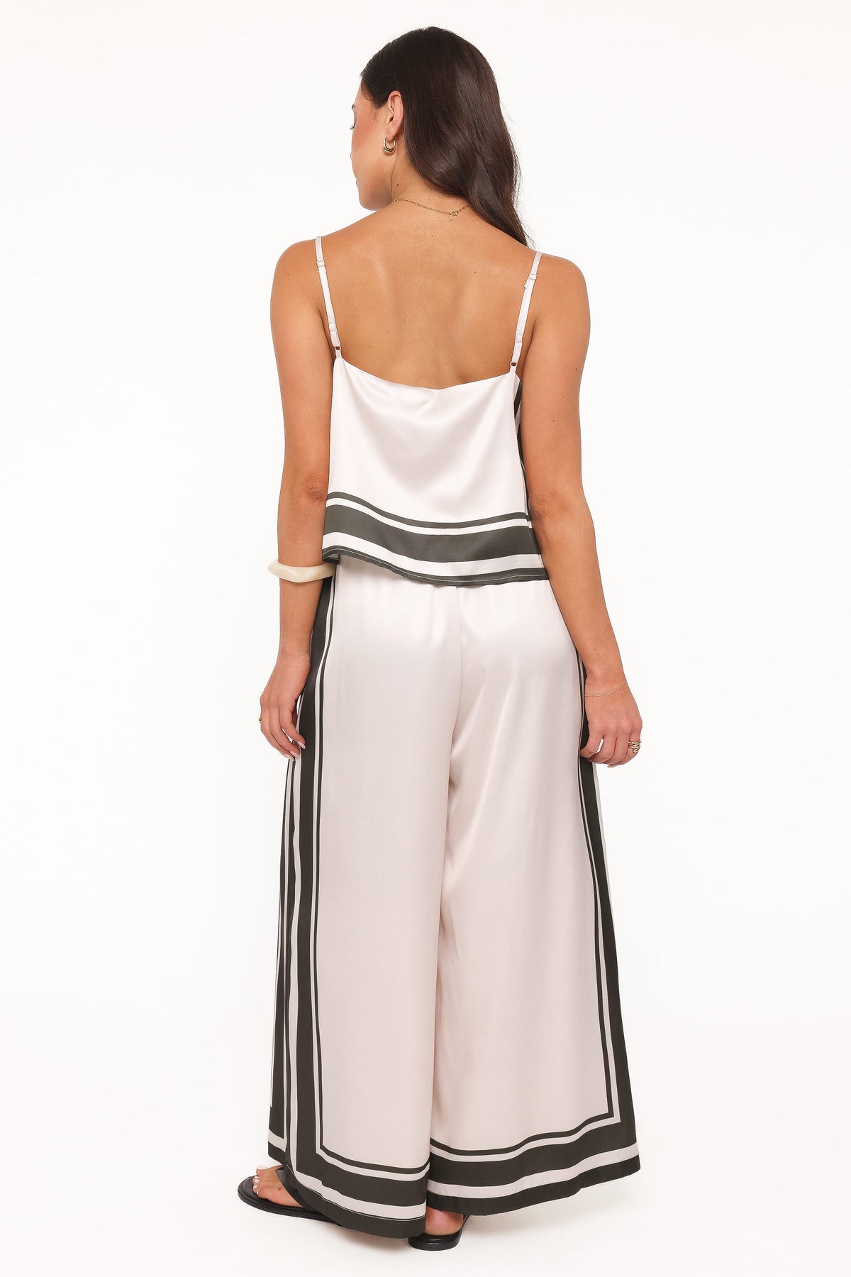 Caelia Pant Set in Beige Olive – view 4 of 7