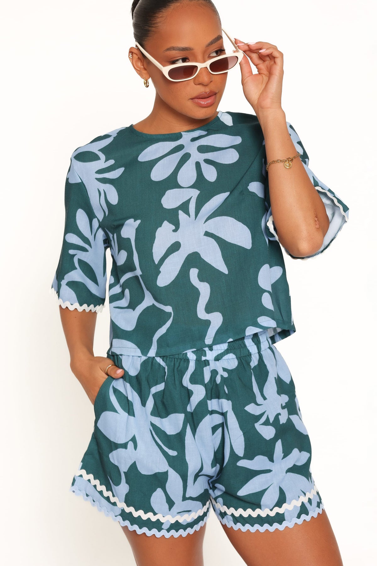 Gaia Short Set in Blue Leaf – view 5 of 7