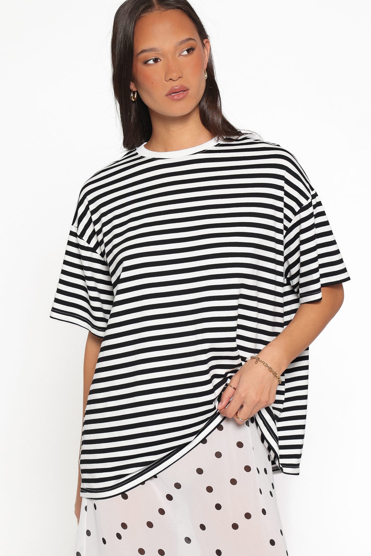 Tammi Skirt Set in White Black – view 2 of 8