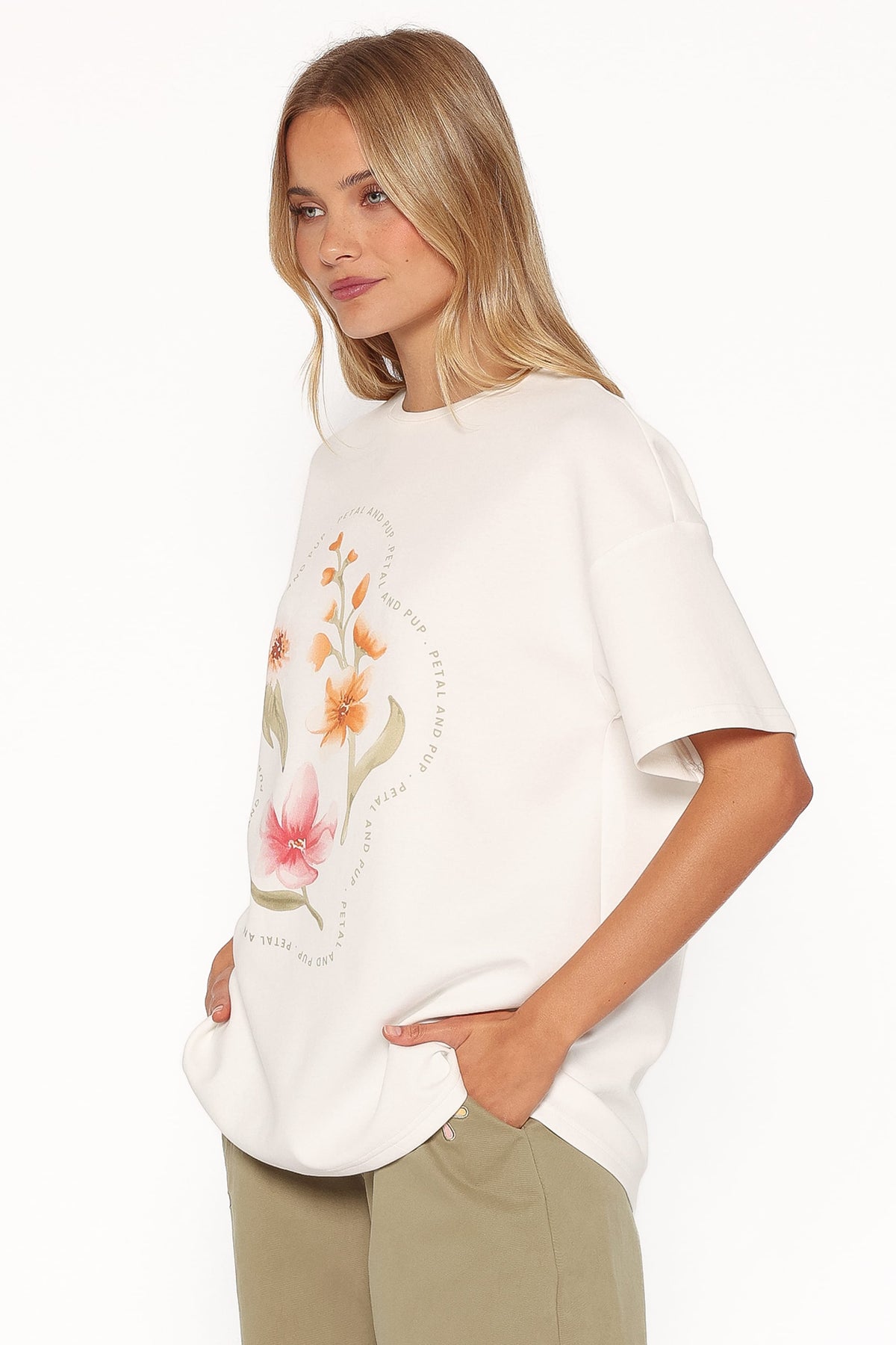 Winnie Graphic Tee in White – view 4 of 8