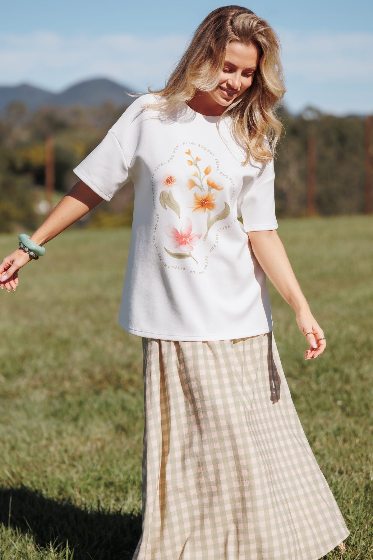 Winnie Graphic Tee in White – view 1 of 8